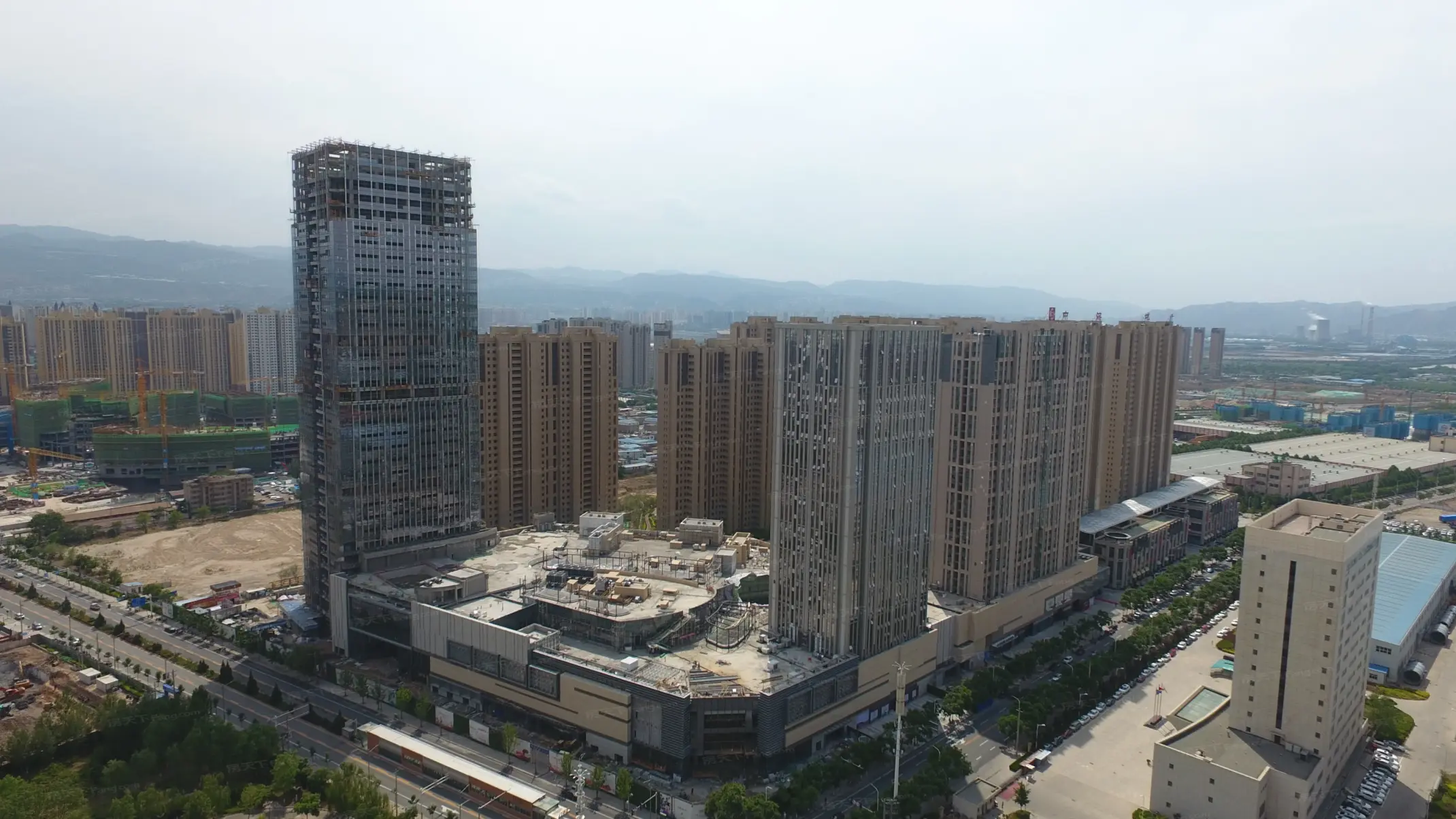 中海广场楼盘图片